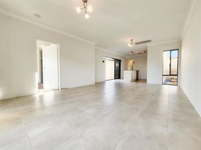 5 Spirit Lane, Craigie WA 6025