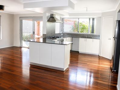7B Honeysett Court, Hamilton Hill WA 6163