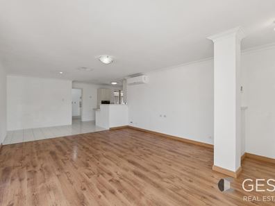 8/5-7 Hannans Street, Morley WA 6062
