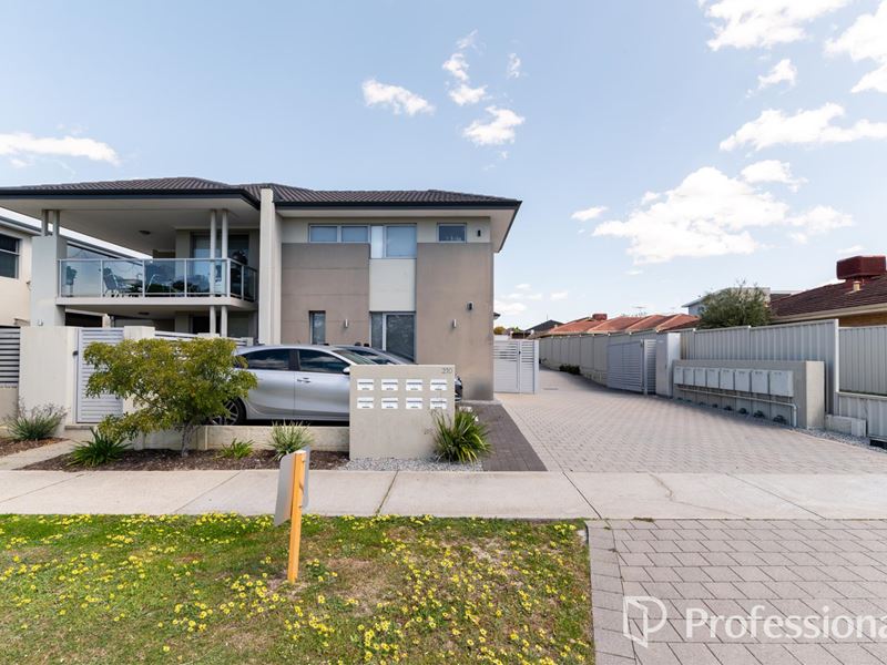 Unit 4/210 Kooyong Road, Rivervale WA 6103