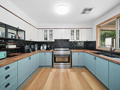 74 Park Road, Byford WA 6122