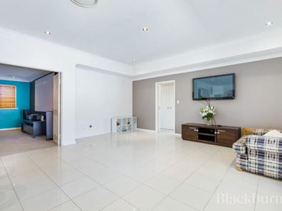 11 Bramshott Approach, Butler WA 6036