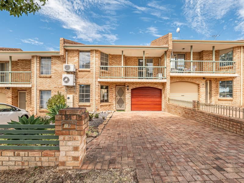 2/84 Powell Street, Joondanna WA 6060