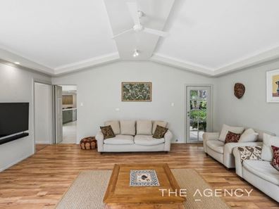 15 Buchanan Way, Padbury WA 6025