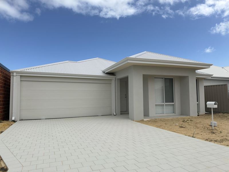17 Lexicon Road, Yanchep WA 6035