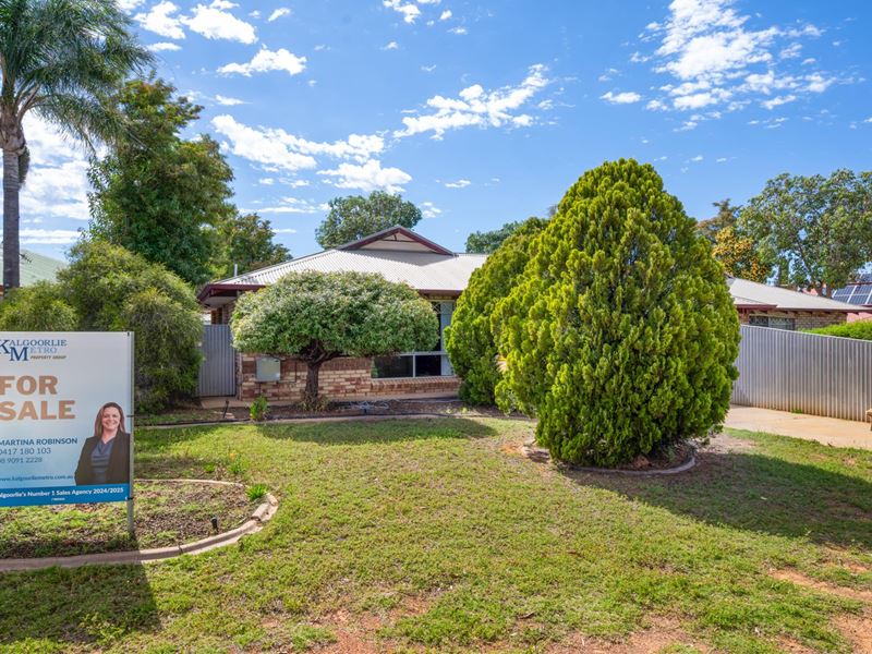 12A Tindals Crescent, Hannans WA 6430