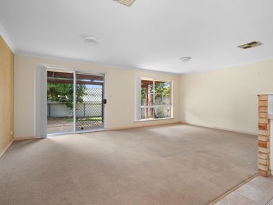 12A Tindals Crescent, Hannans WA 6430