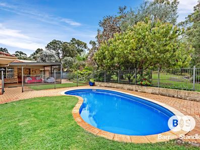 8 Crimp Crescent, Leschenault WA 6233