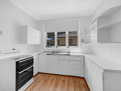 7 Hassett Street, Cloverdale WA 6105