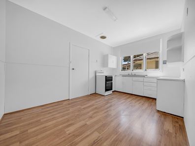 7 Hassett Street, Cloverdale WA 6105