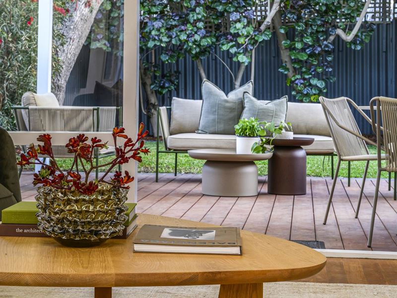 8 Saunders Street, Swanbourne WA 6010