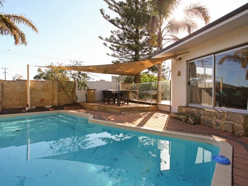 88C Redwood Crescent, Melville WA 6156