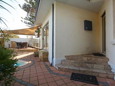 88C Redwood Crescent, Melville WA 6156