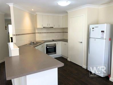 4/300 Albany Highway, Centennial Park WA 6330