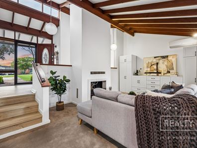 8 Bernedale  Way, Duncraig WA 6023