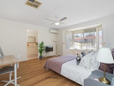 Room 2/ 9 Northecut Rise, Parmelia WA 6167