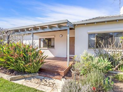 58 Beach Street, Bicton WA 6157