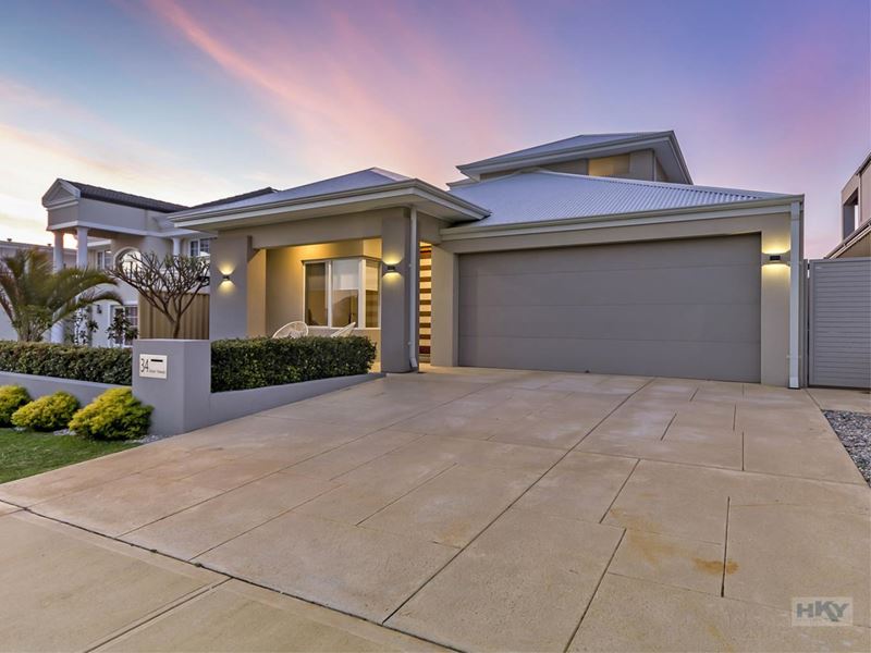 34 Blackpool Promenade, Iluka WA 6028