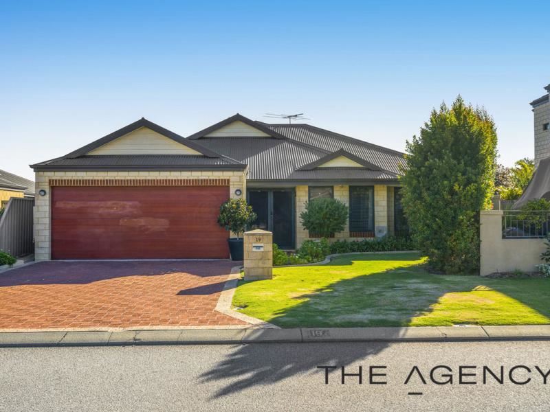 19 Windchime Terrace, Atwell WA 6164