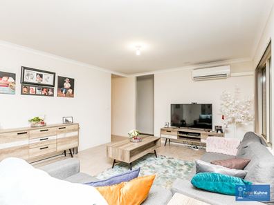 23A Hampton Square West, Morley WA 6062