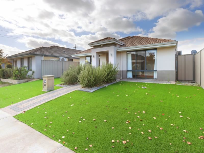 52 Warrilow Loop, Canning Vale WA 6155
