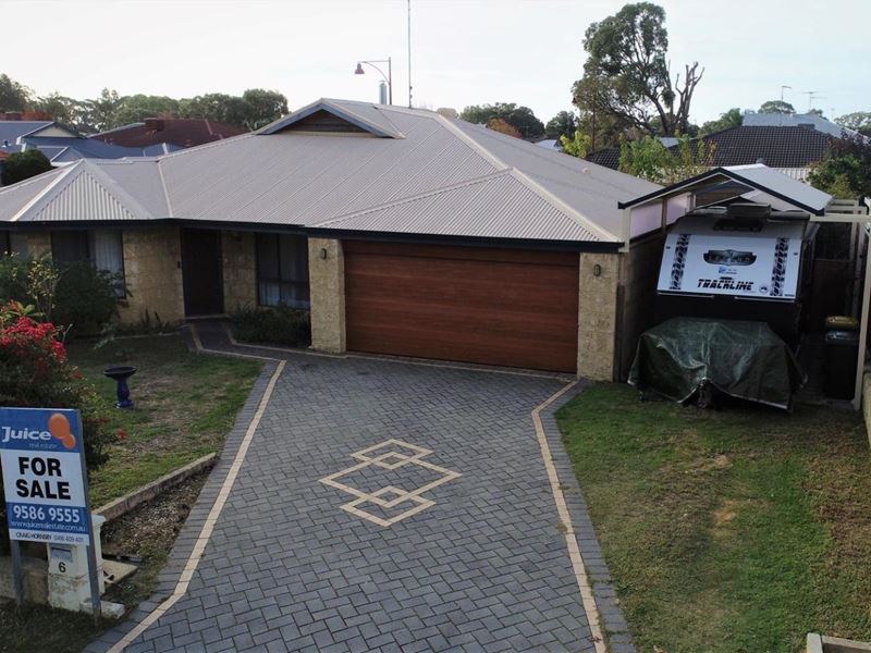 6 Chantilly Circuit, Meadow Springs