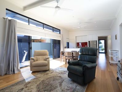 1A Coston Place, Morley WA 6062