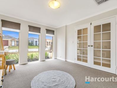 5 Lorimer Street, Clarkson WA 6030
