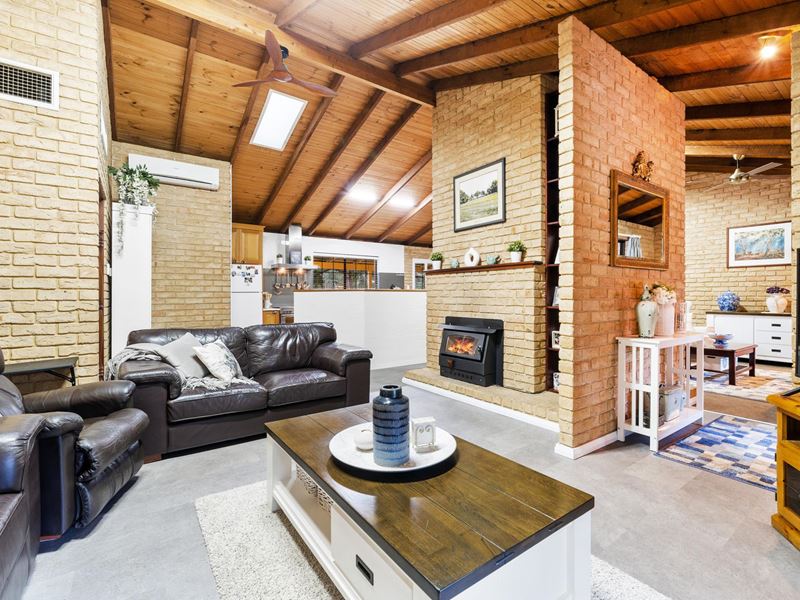 74 Karbro Drive, Cardup