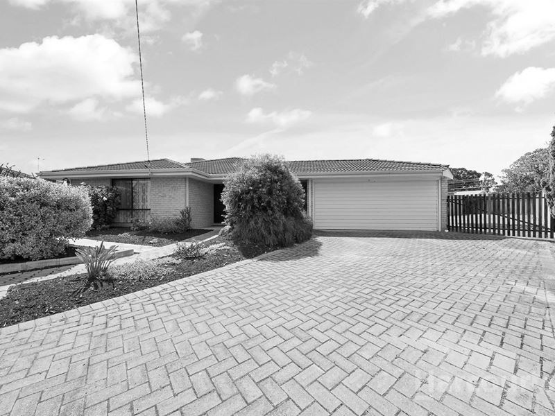 4 Grebe Court, Greenfields
