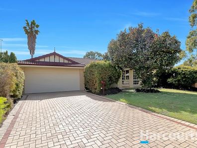 26 Carwoola Circle, Carramar WA 6031