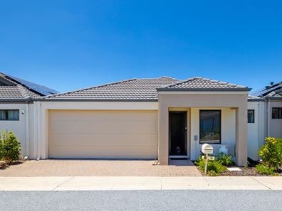 16 Glendalough Loop, Canning Vale WA 6155