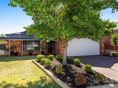 32 Marsdenia Road, Halls Head WA 6210