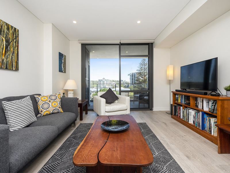 501/53 Labouchere Road, South Perth