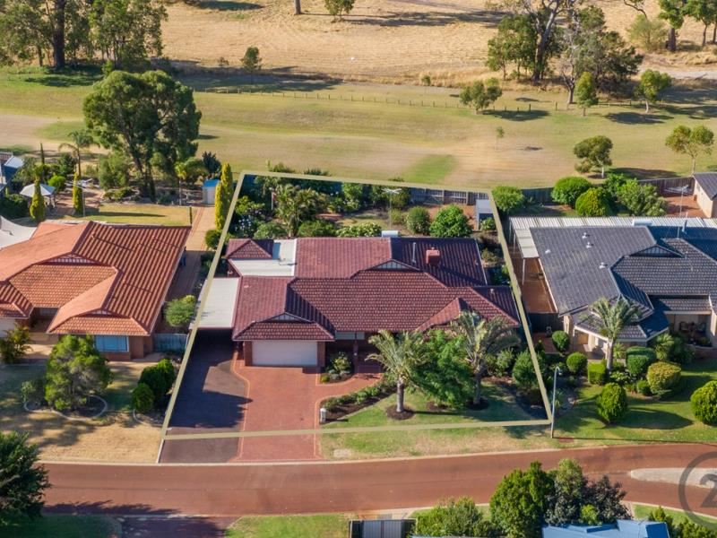 16 Macquarie Drive, Coodanup