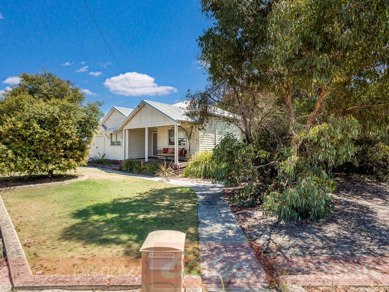 64 Ogden Street, Collie WA 6225