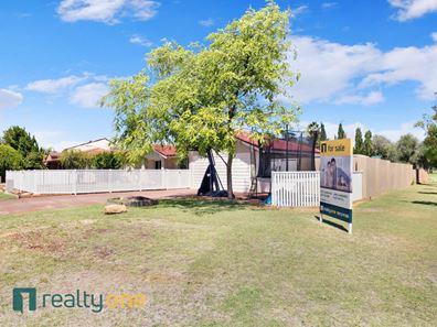 4 Chesters Way, Winthrop WA 6150