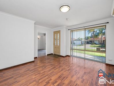 8 Emperor Close, Seville Grove WA 6112