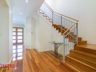 30 Arabella Loop, North Coogee WA 6163