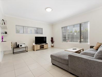 20/2 Louvre Way, Baldivis WA 6171