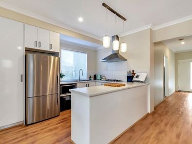 20 Genus Road, Banksia Grove WA 6031