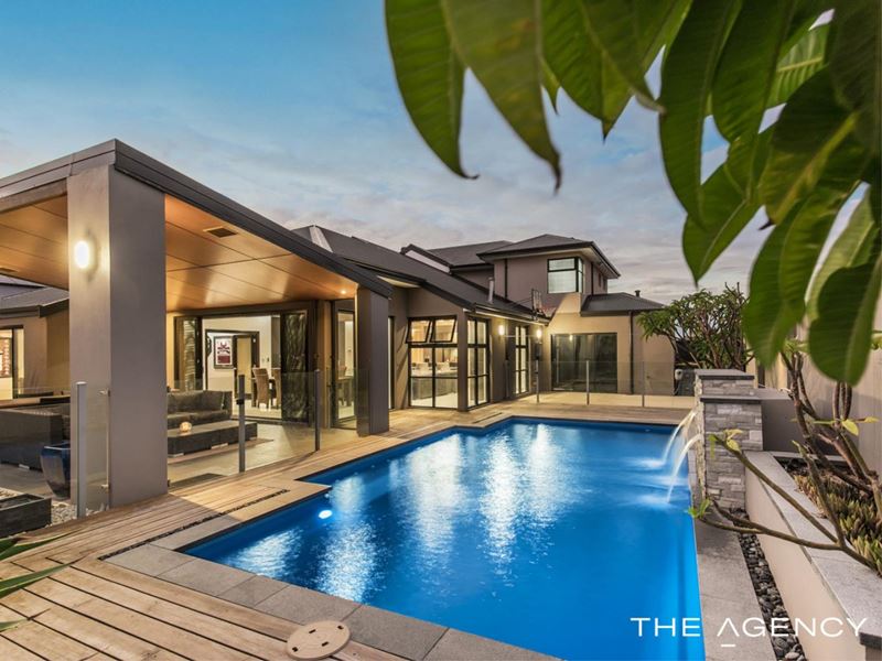 56 Bancoura Parkway, Secret Harbour