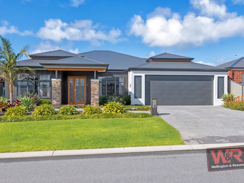 17 Ascanius Parade, Bayonet Head