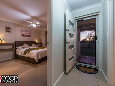 77 Georgetown Drive, Safety Bay WA 6169