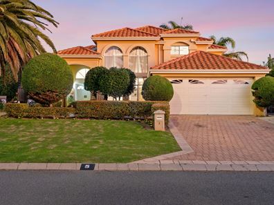 5 Miami Beach Promenade, Iluka WA 6028