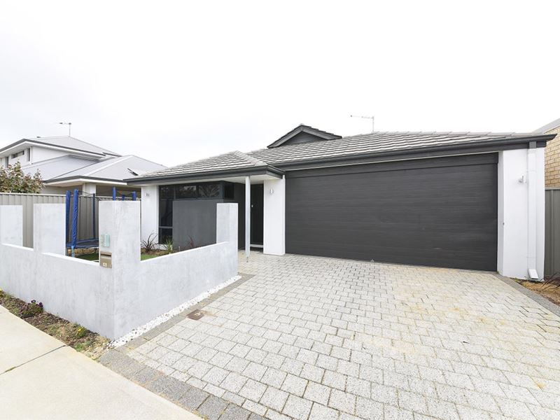 40 Roulettes Parade, Clarkson