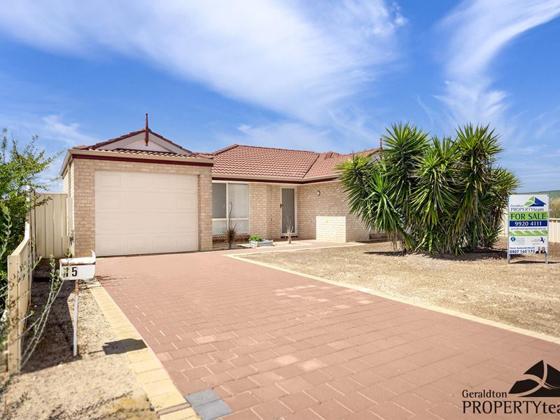 15 Curtin Grove, Mount Tarcoola