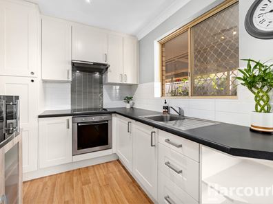 2/38 Shayne Street, Halls Head WA 6210