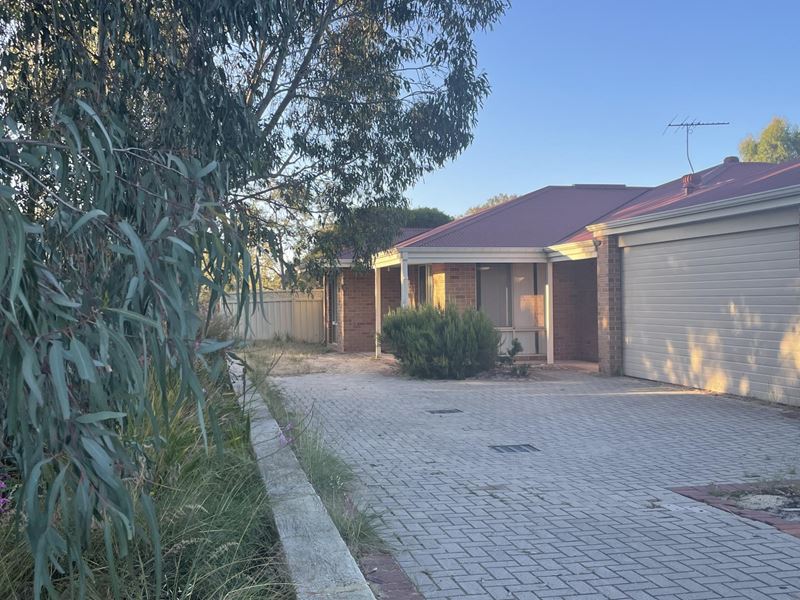 17a Summershill Gate, Kenwick WA 6107