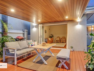 208 Grand Promenade, Doubleview WA 6018